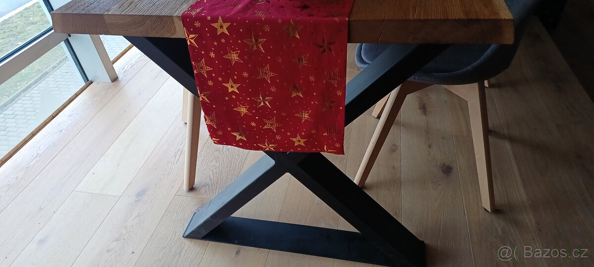 Dubový masivni stůl - 5