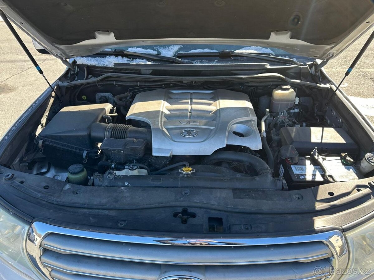 2011 TOYOTA LAND CRUISER 5.7V8