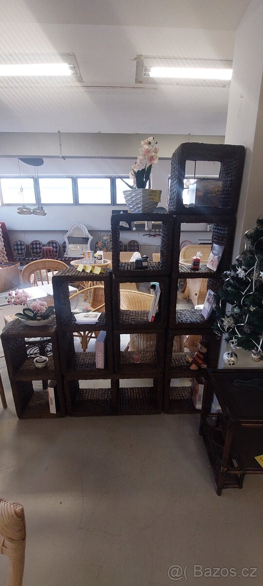 Stolek, komudka, noční stolek, dekorace - 5