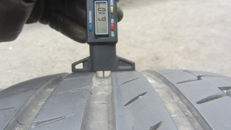 Letní pneu 225/45/19 Continental Run Flat - 5