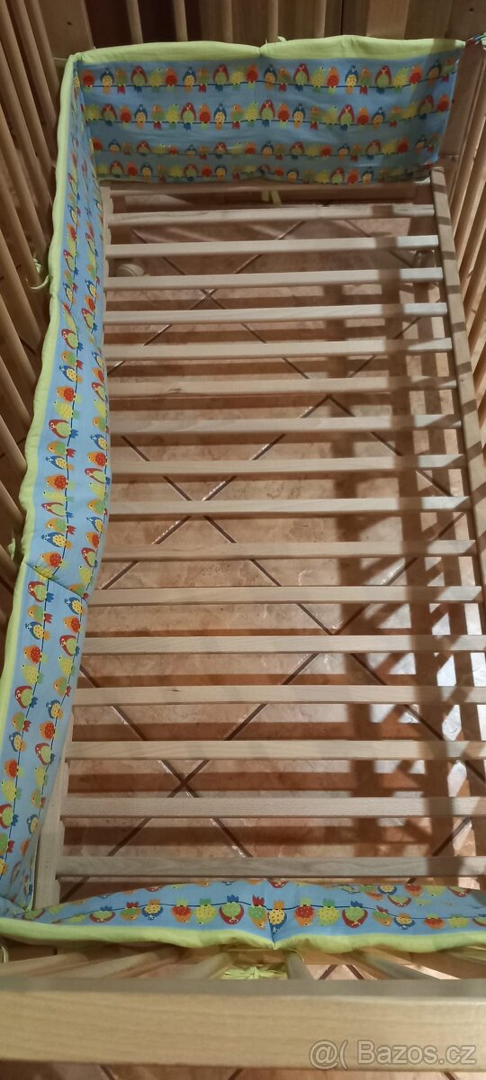 Dětská postýlka s kolečky - 5