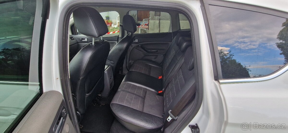 Ford Kuga - 5