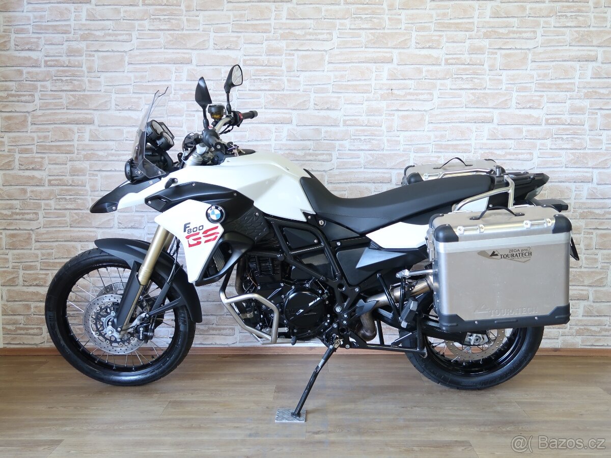 BMW F800GS 13100km, po servisu, bohatá výbava Touratech