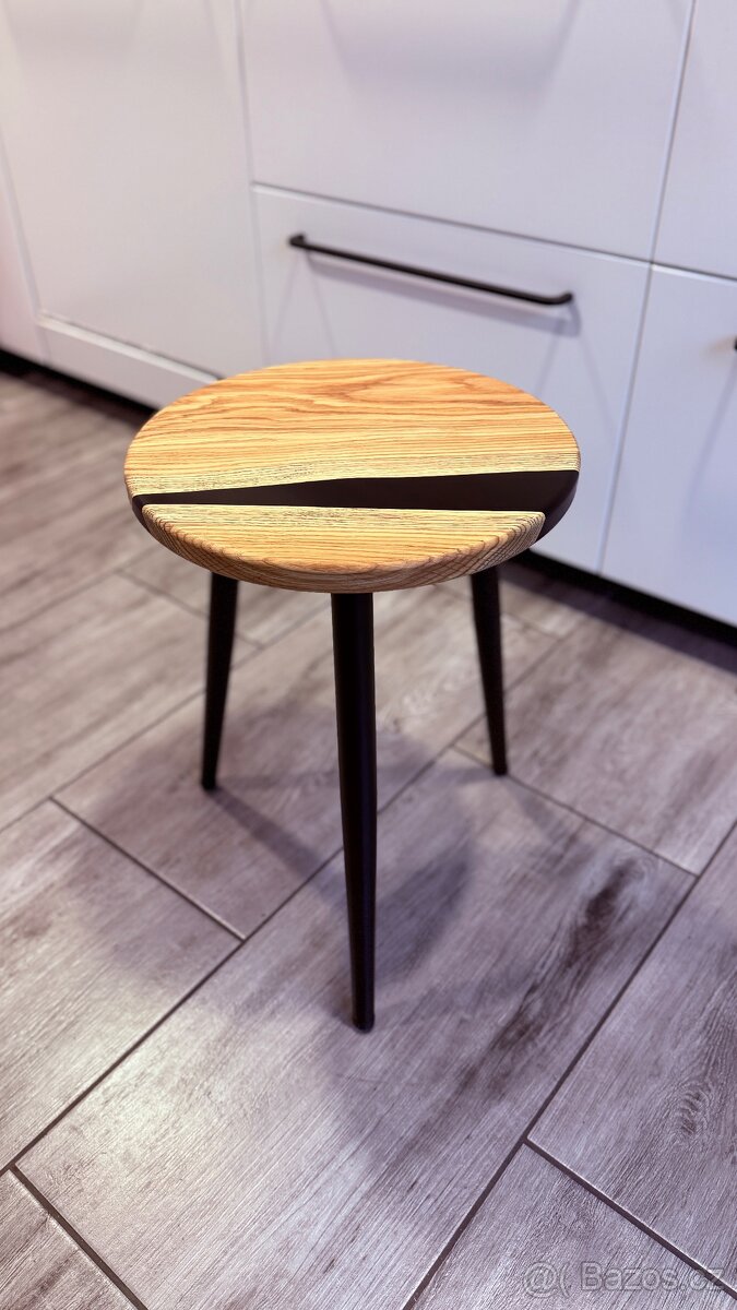 Odkládací stolek - 5