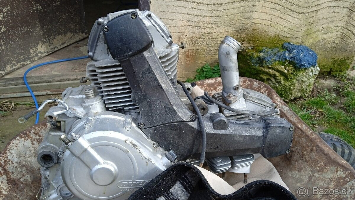 Ducati Monster 600 - 5