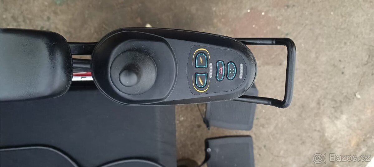 Elektrický invalidní vozík - 5