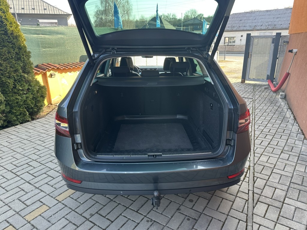 Škoda Superb 2.0 TDi 140kW 4x4 serviska - 5