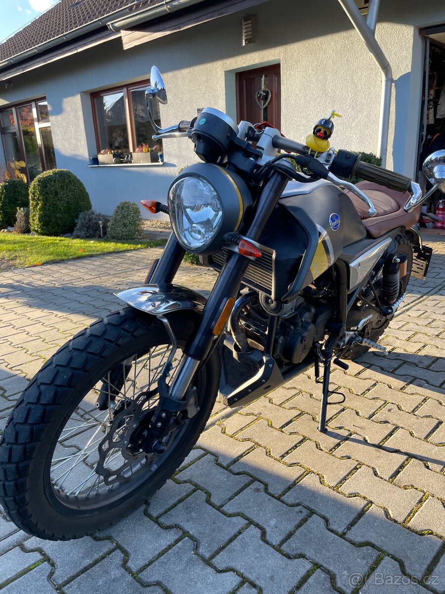 F.B Mondial HPS 125 - 5