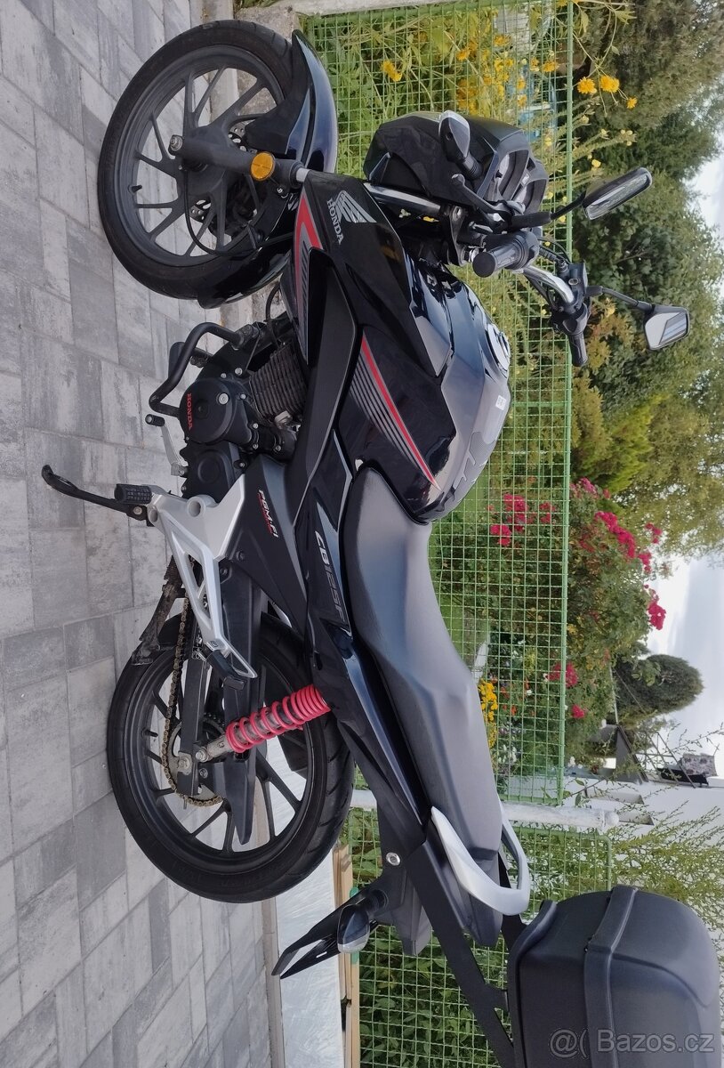 Honda CB125f - 5