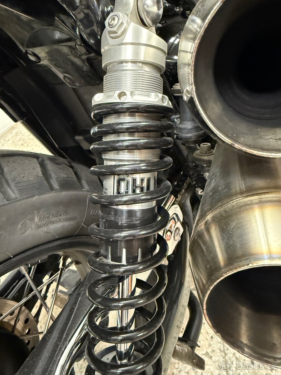 Triumph street Scrambler 900 - 5