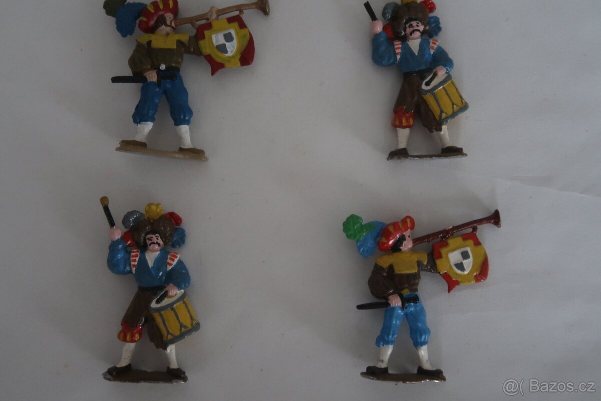 cínoví vojáčci a další figurky - 5