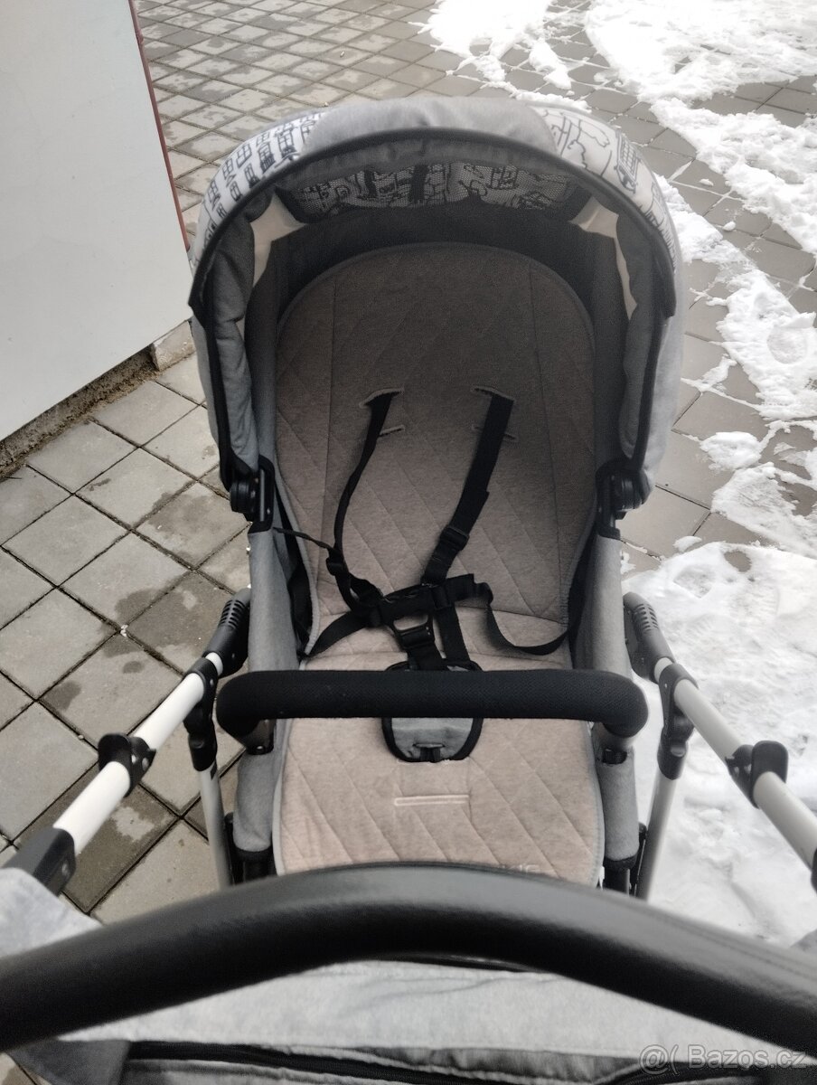 dětský kočárek - 5