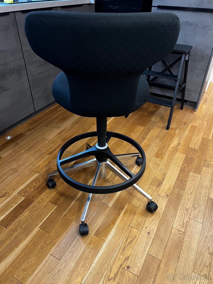 Designová barová židle Vitra Pivot High Stool - 5