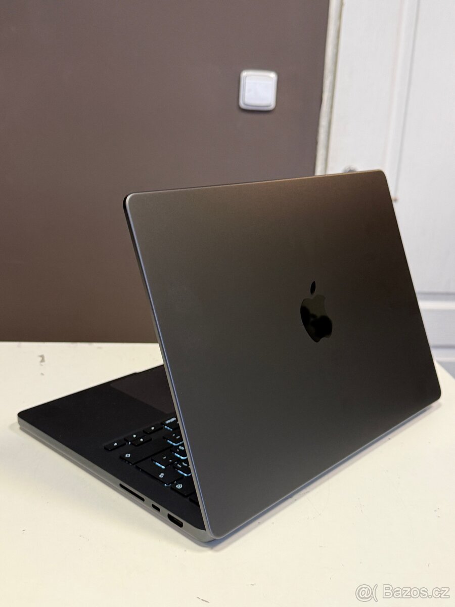 MacBook PRO 14” M4 2024 - 5