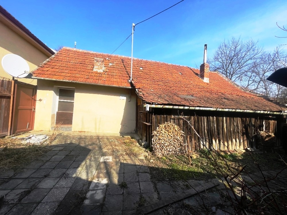 Rod. dům 2+1 UHERSKÝ BROD - ÚJEZDEC - 5