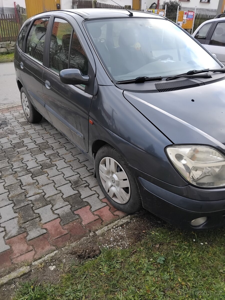 Renault scénic 1.9 - 5