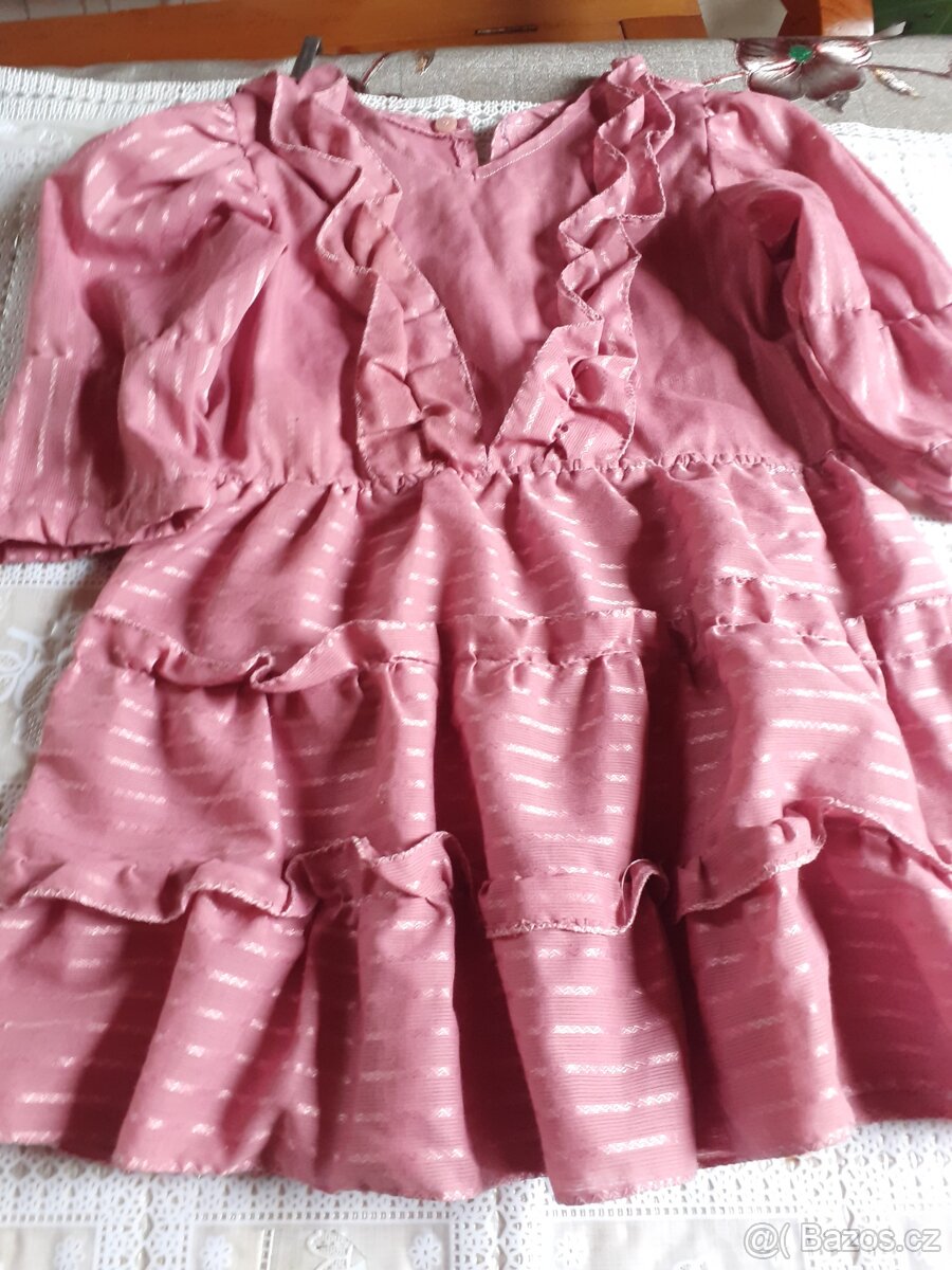 Zimní overal 3 až 6 měsíců, dupačky ,čepičky - 5