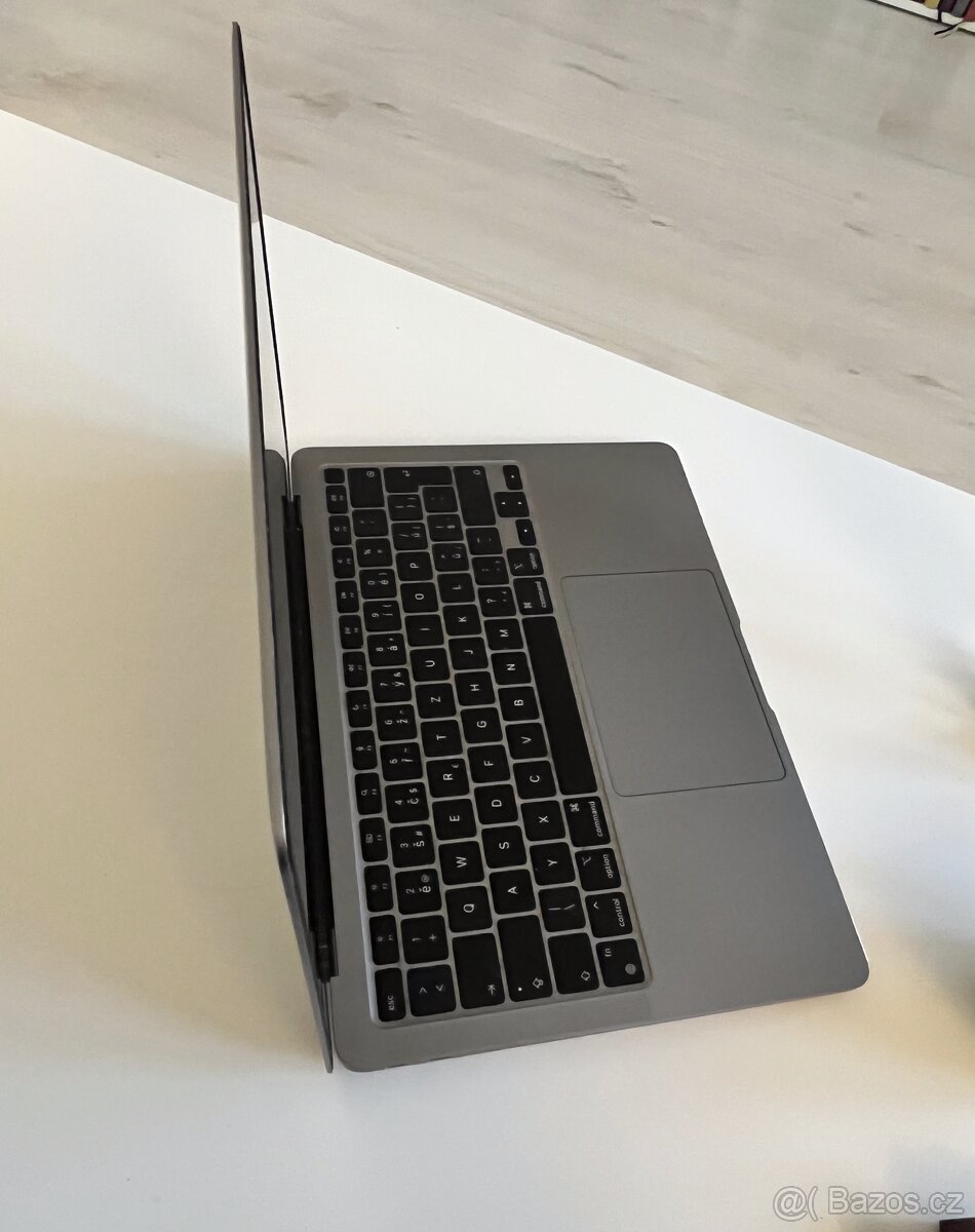 MacBook Air 13" M1 CZ Vesmírně Šedý 2020 - 5