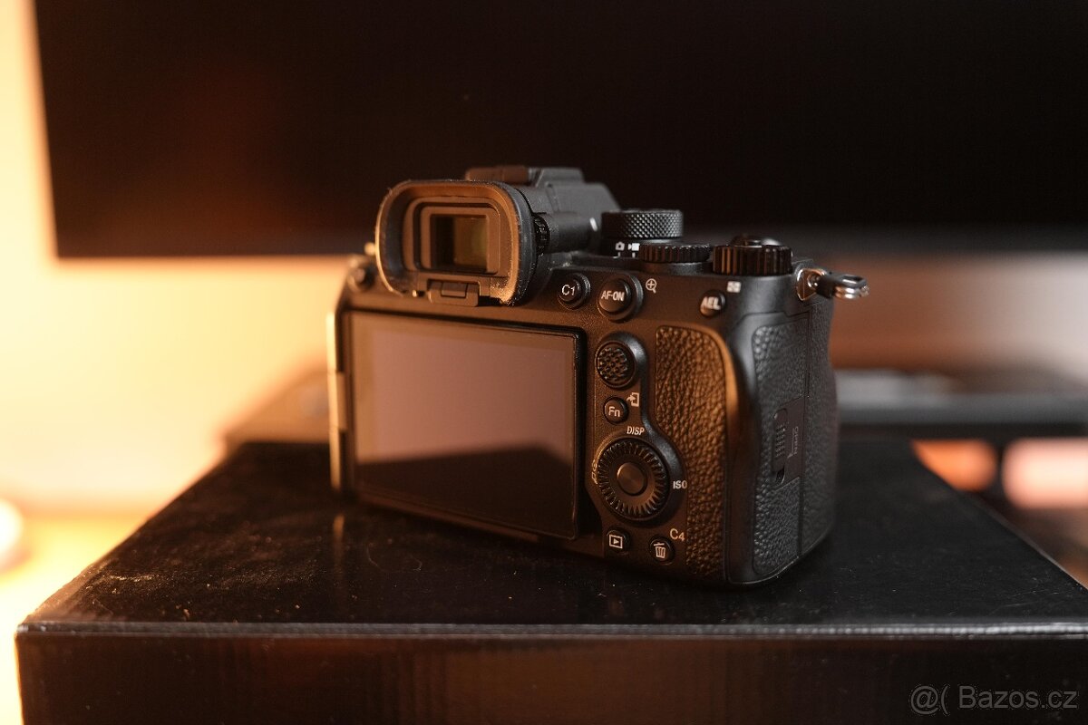 Fotoaparát Sony A7 IV + SmallRig Foldable L Bracket 3984 - 5