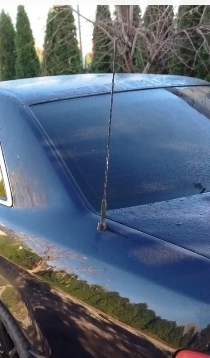 Anténa Audi A8/S8 D2 - 5