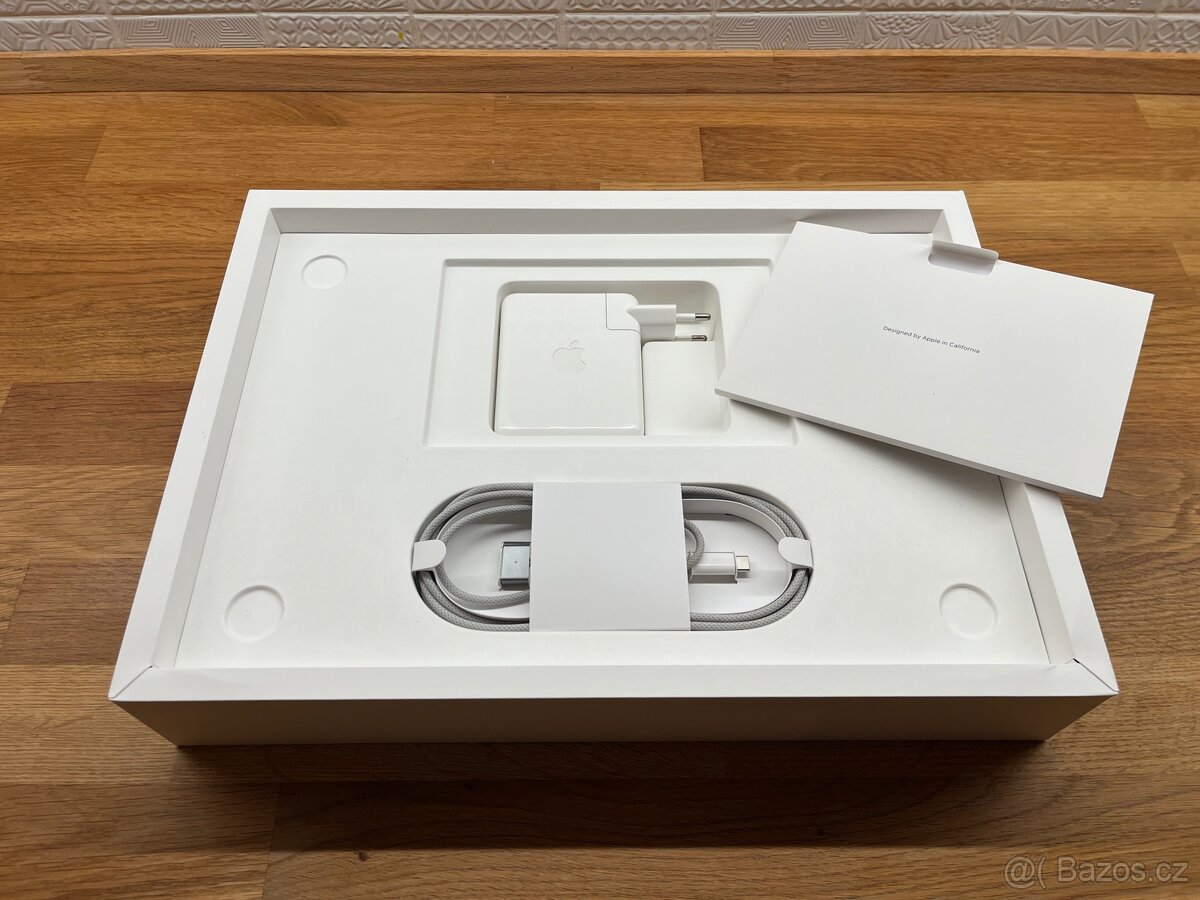 MacBook Pro 16” M2, 16GB / 1TB SSD - 5