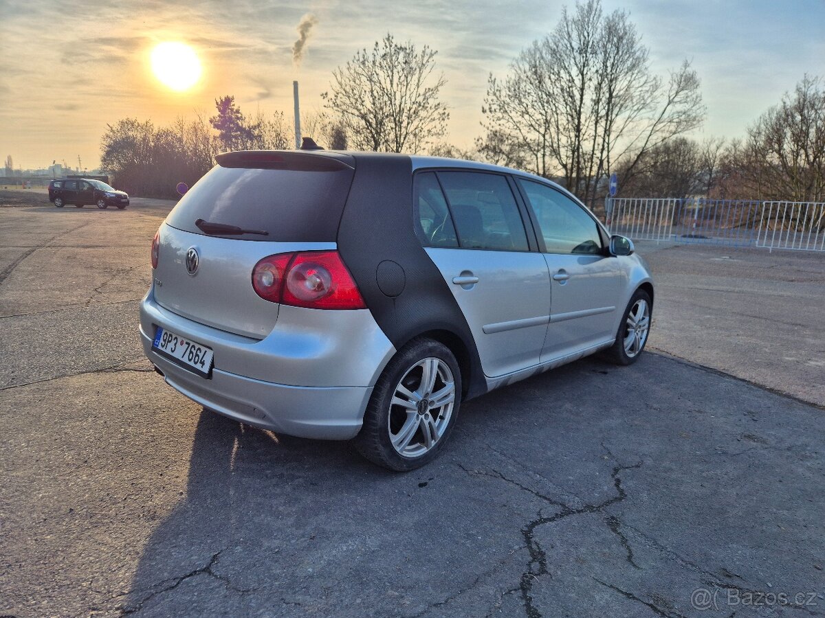 Volkswagen Golf GT - 5