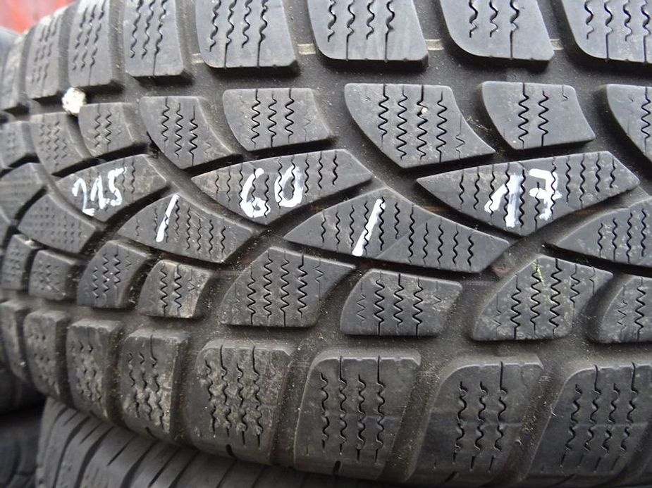 Zimní pneu Dunlop Winter Sport 3D,215/60/17, 4 ks, 6-7 mm - 5