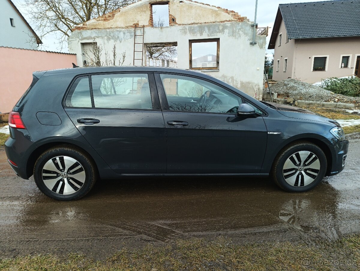 VW E-Golf, rv 2020, 100kw,52000km, 1 majitel - 5