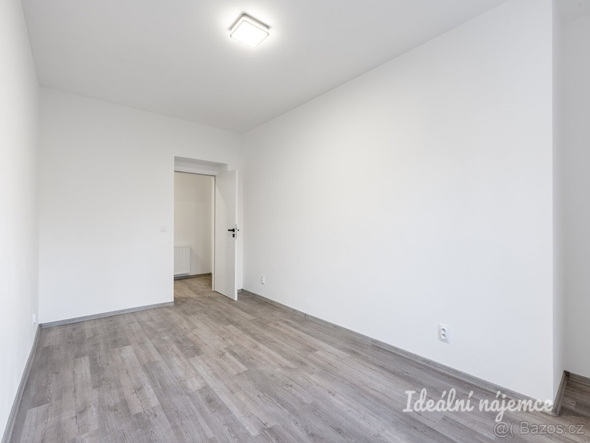 Pronájem bytu 3+kk, Nad přívozem, Braník, 28 400 Kč/měs, 83 - 5