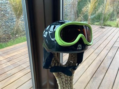 Dětská lyžarská přilba a brýle - 5