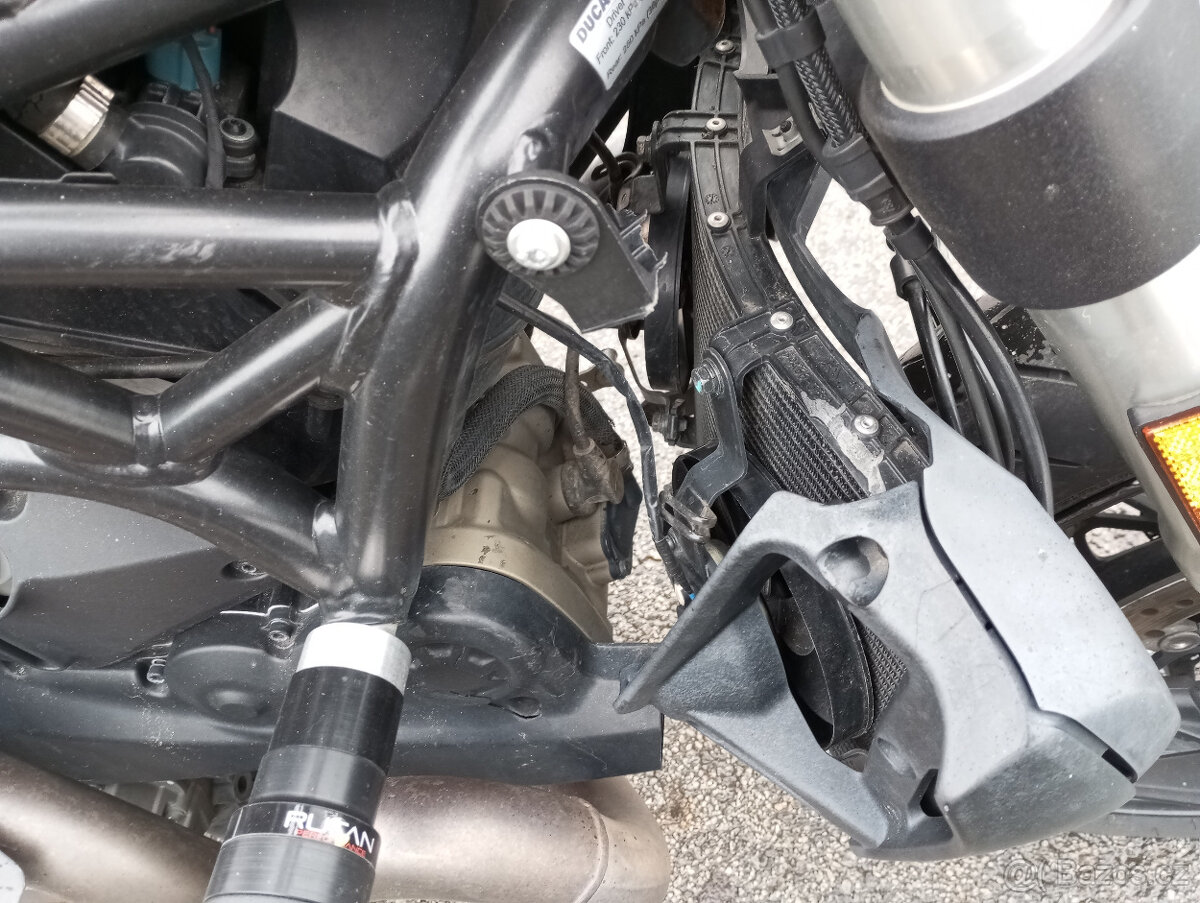 Ducati Monster 821 2017 - 5