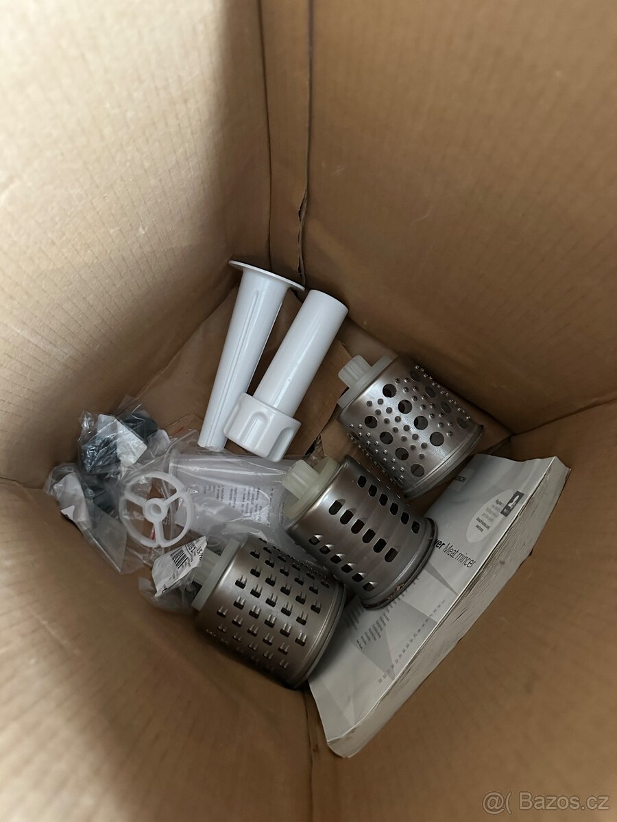 Mlýnek na maso Bosch Compact Power - 5