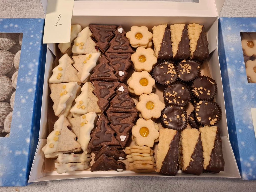 vánoční cukroví, poslední zlevněné krabičky - 5