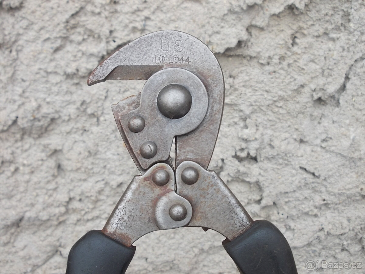 ŠTIPACÍ KLEŠTĚ VOJSKO USA VALKA 1943 ARMADA - 5