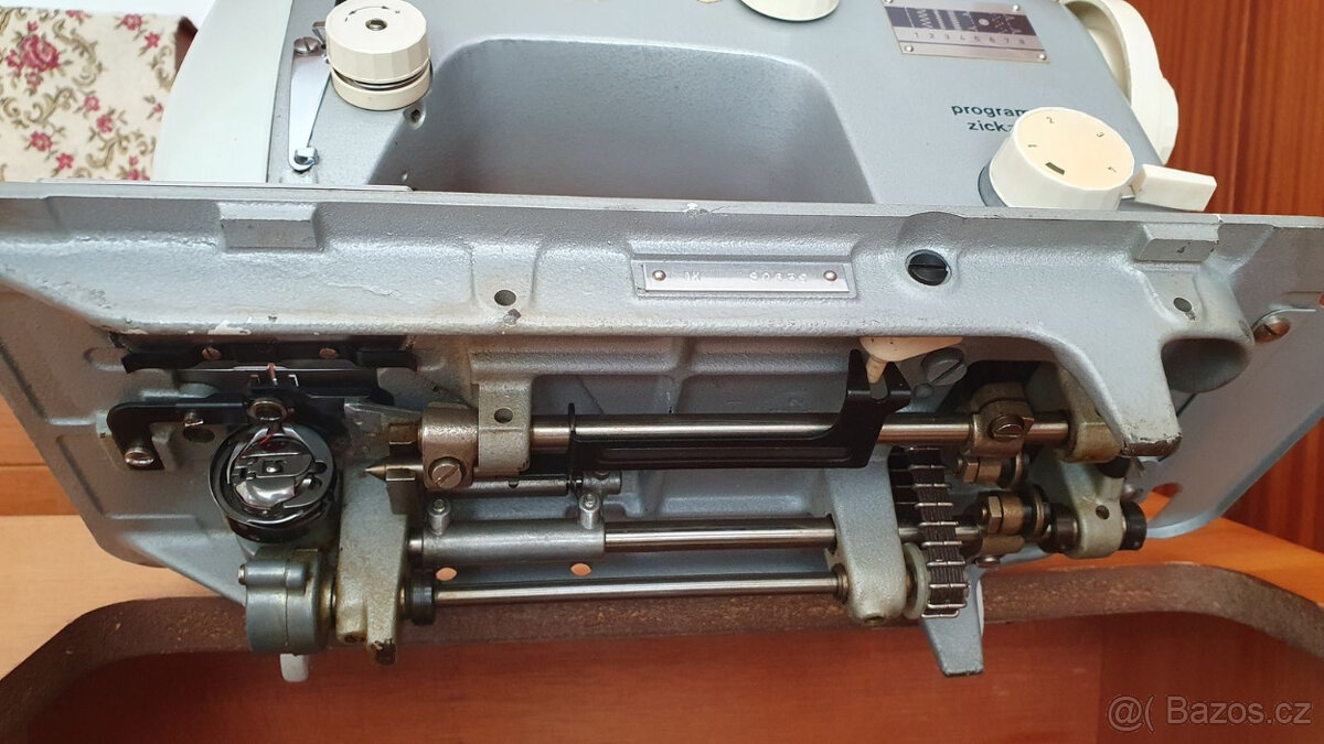 šicí stroj Veritas - 5