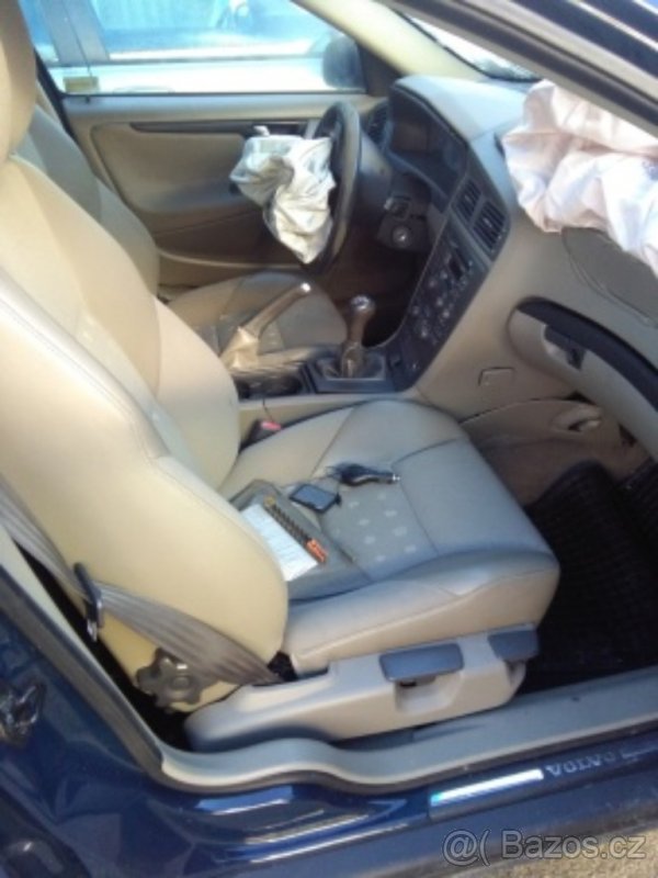 Volvo V70 II 2,4T 147Kw prodám ND - 5
