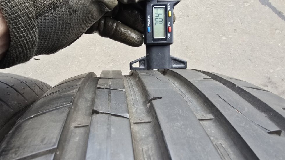 Letní pneu 215/55/17 Dunlop - 5