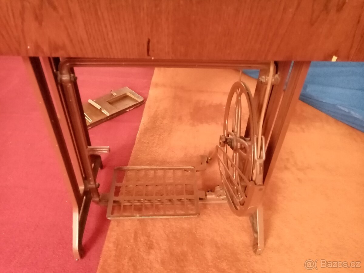 MINERVA (typ 122) – šicí stroj - 5