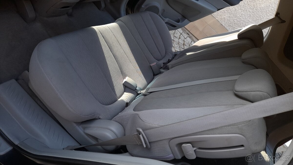 Kia Carens 2.0 CRDi 16V 103kW rodinné auto-SLEVA - 5