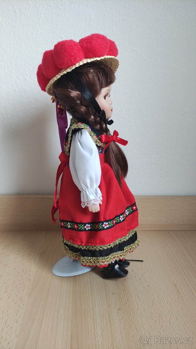 Porcelánová panenka 33 cm - 5