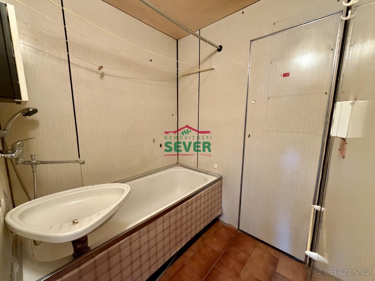 Prodej, byt 2+1, DV, Vilémov, ul. Žatecká - 5