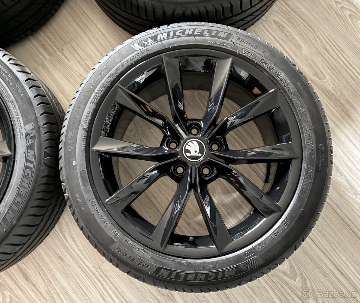 Modus 5x112 235/45/18 letní - 5