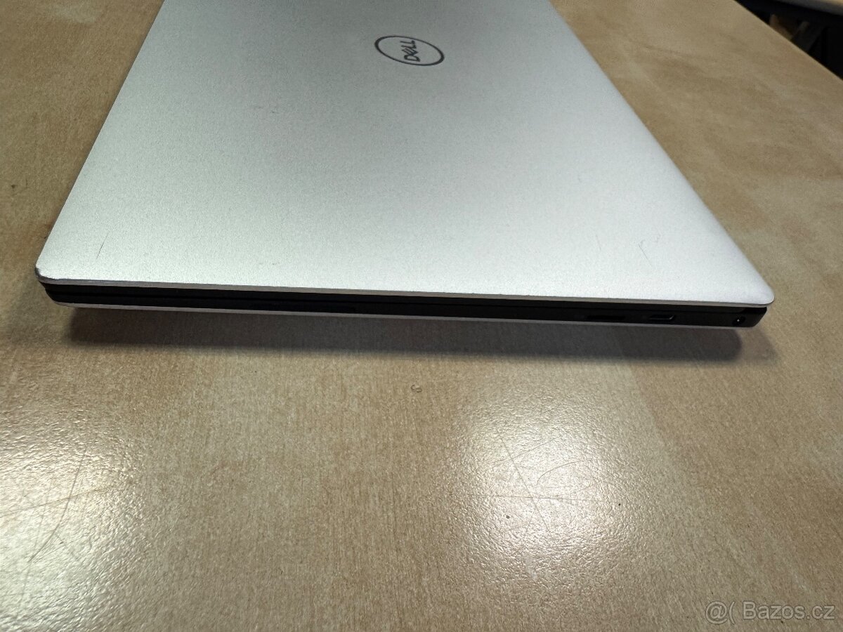 DELL XPS 13" - 5