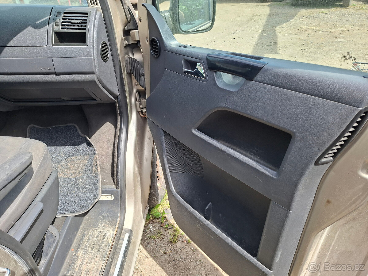 Vw T5 2.5tdi 96kw. Caravelle - 5