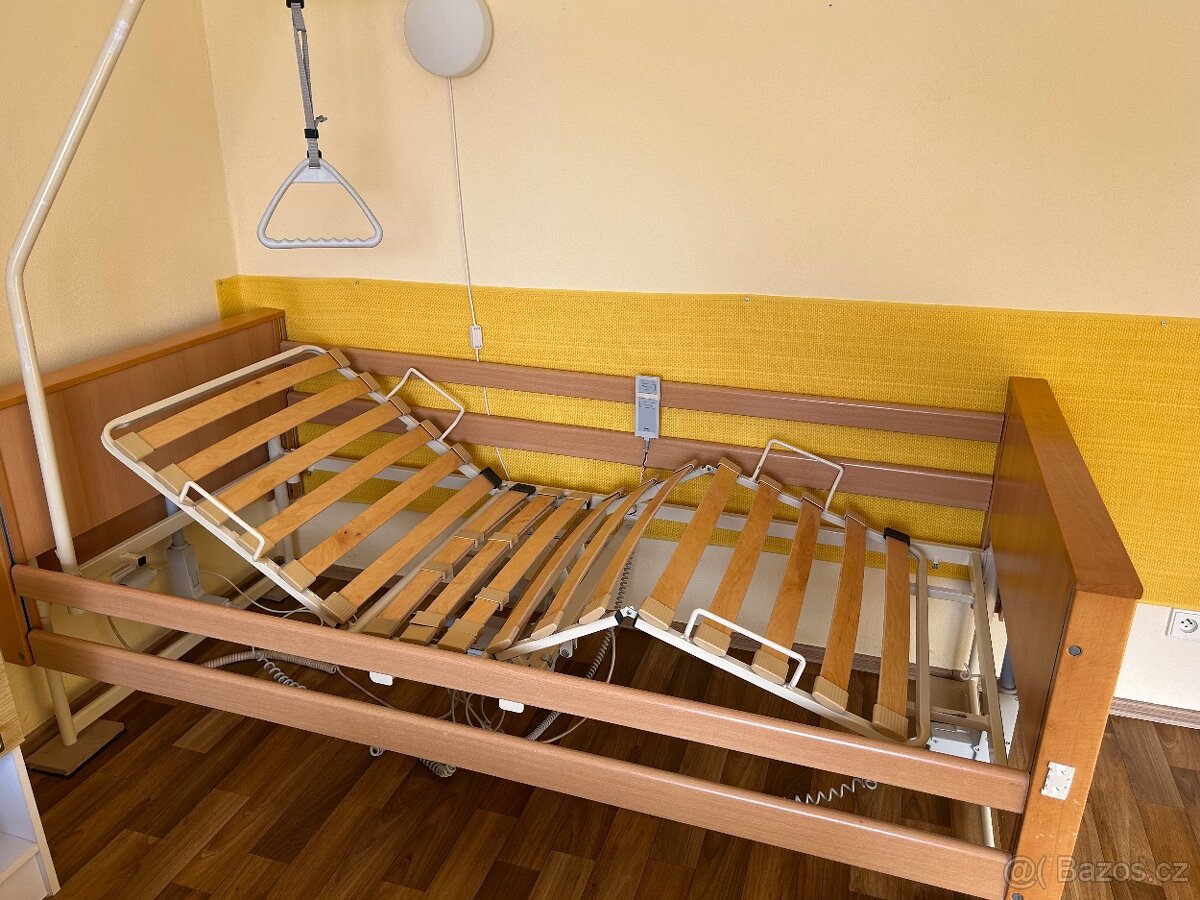 Elektrická polohovací postel s hrazdou - 5