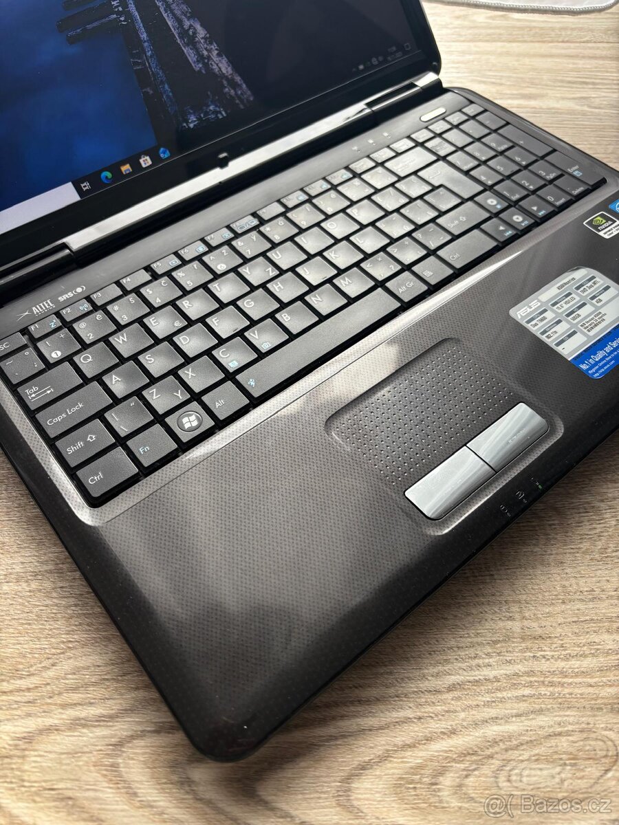 Notebook ASUS s grafikou nVidia a hrami - 5