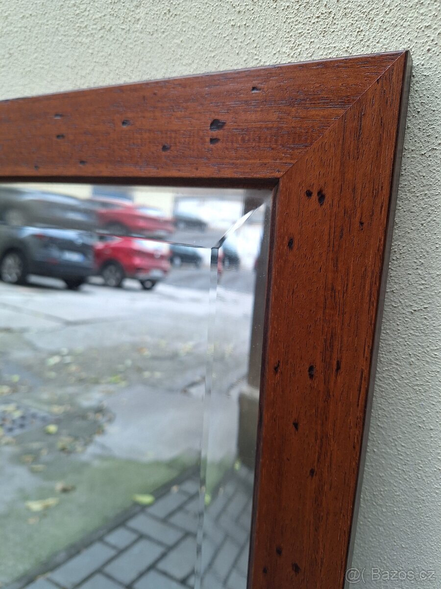 Zrcadlo v dřevěném rámu 70x90cm - 5