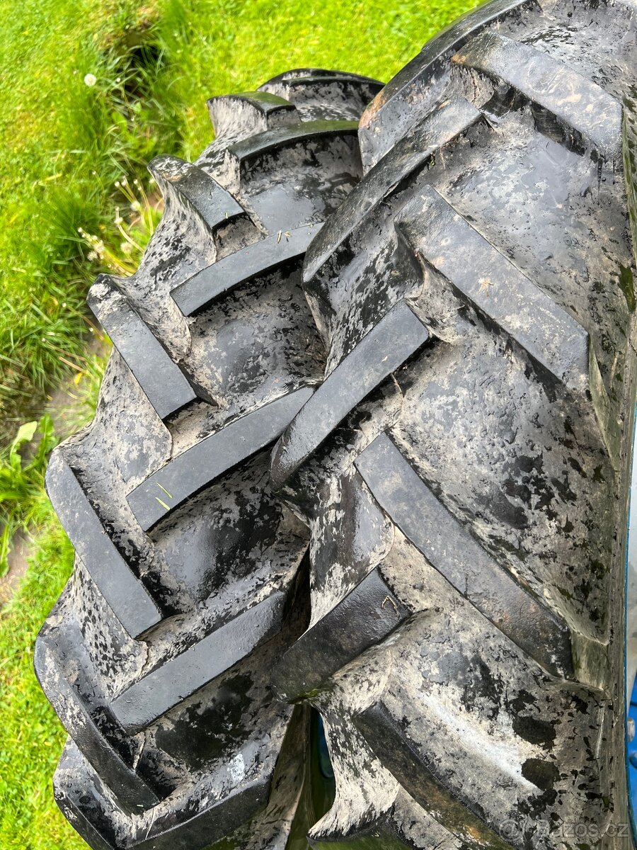 Prodám kola na Zetor 30 - 5