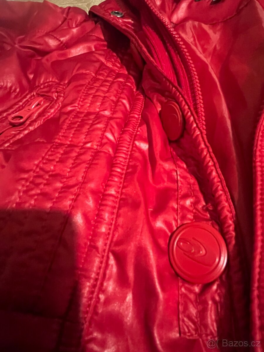 Bunda červená vel. 128, velmi módní - 5