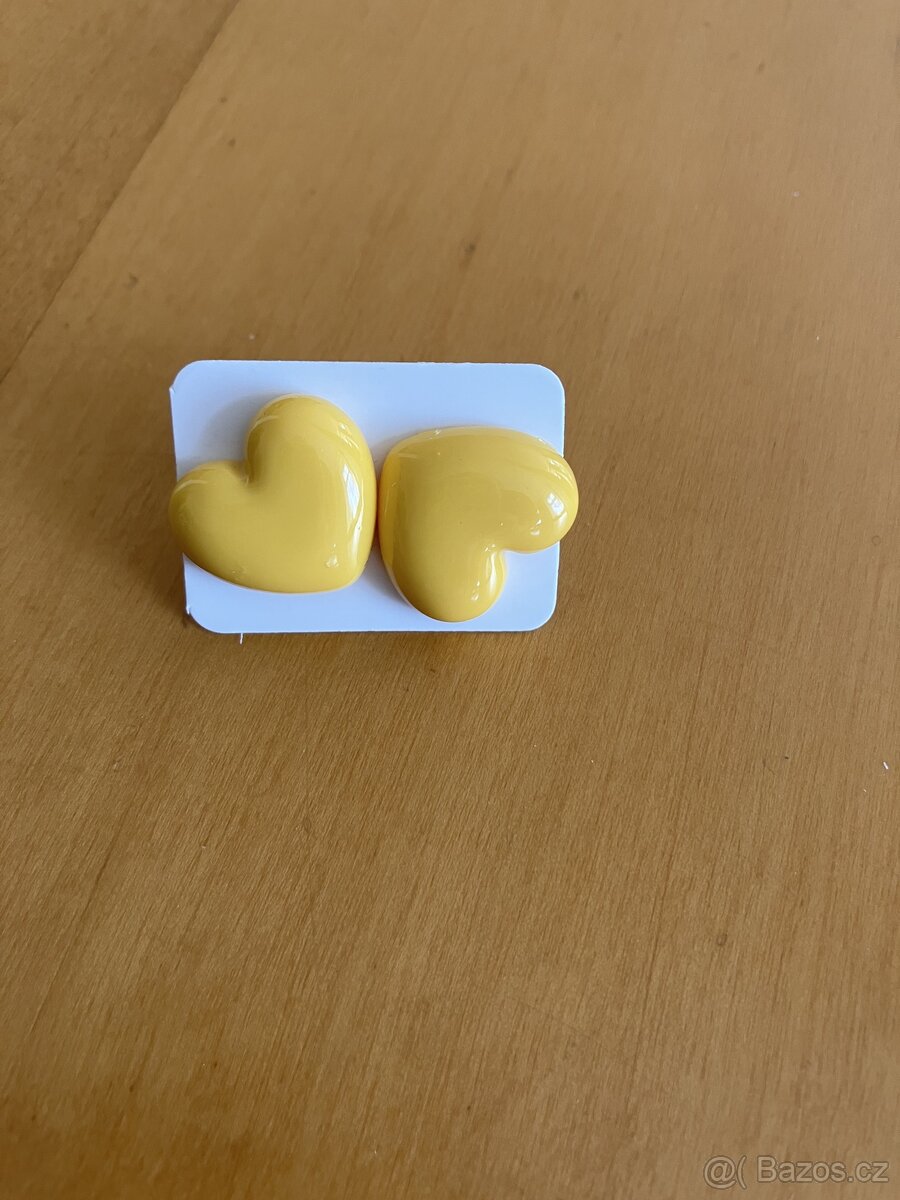 Plastove srdickove nausnice - 5